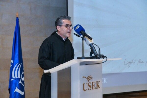 الأب محفوظ خلال احتفال جامعة الروح القدس بعيد شفيعها: الجامعة مرآة لحضور الروح ورسالة مستمرة بروحه