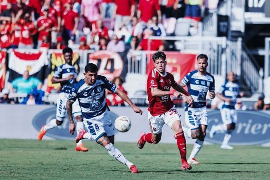 باتشوكا يتقدم على الأهلى بهدف جون كيندى استعداداً لكأس العالم للأندية.. صور