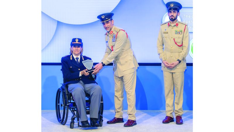 الامارات | ضابط إيطالية تلهم العالم من دبي