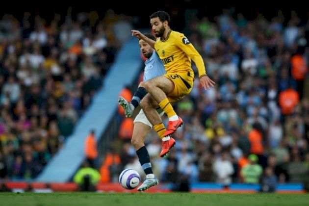 بطولة إنكلترا: مانشستر سيتي يفتتح تعاقداته بضم الجزائري آيت-نوري