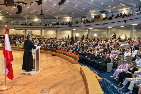 الأب محفوظ خلال احتفال جامعة الروح القدس بعيد شفيعها: الجامعة مرآة لحضور الروح ورسالة مستمرة بروحه