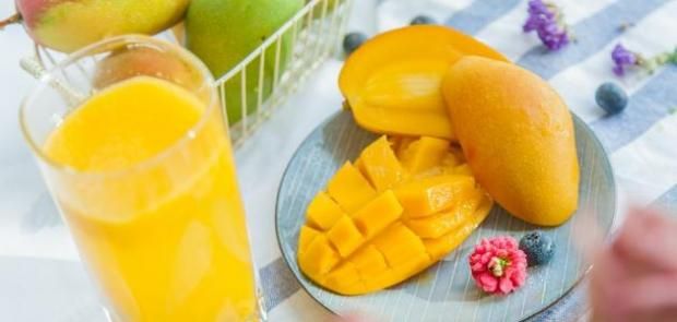 فاكهة تخفِّض ضغط الدم المرتفع والكوليسترول الضار.. تناولها بانتظام