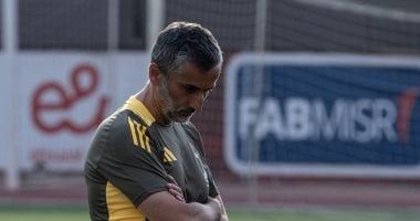 ريبيرو يتسلم تقريراً من جهاز الأهلي عن زملاء ميسي قبل مونديال الأندية