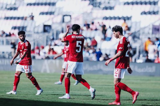 باتشوكا يتقدم على الأهلى بهدف نظيف فى الشوط الأول استعدادا لكأس العالم.. صور