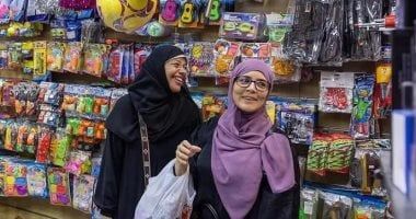 هدايا الحجاج.. رسائل محبة وروحانية من مكة إلى الأهل والأحباب