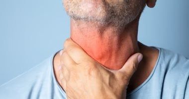 آلام عند البلع والتهابات الحلق.. خبراء يحددون أهم أعراض متحور نيمبوس