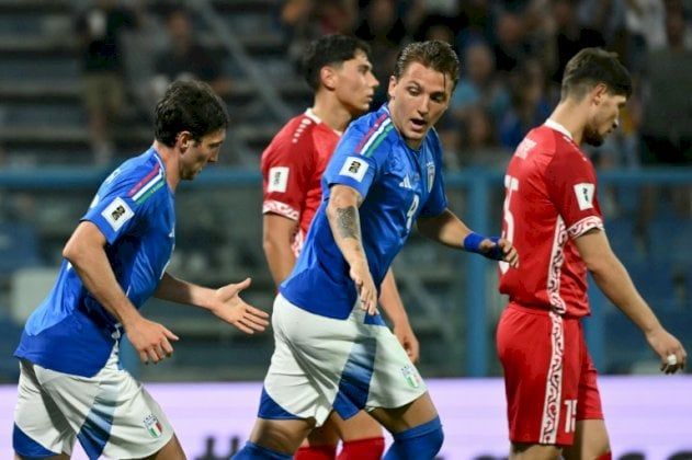 تصفيات مونديال 2026: إيطاليا تستعيد توازنها بفوز وداعي لسباليتي