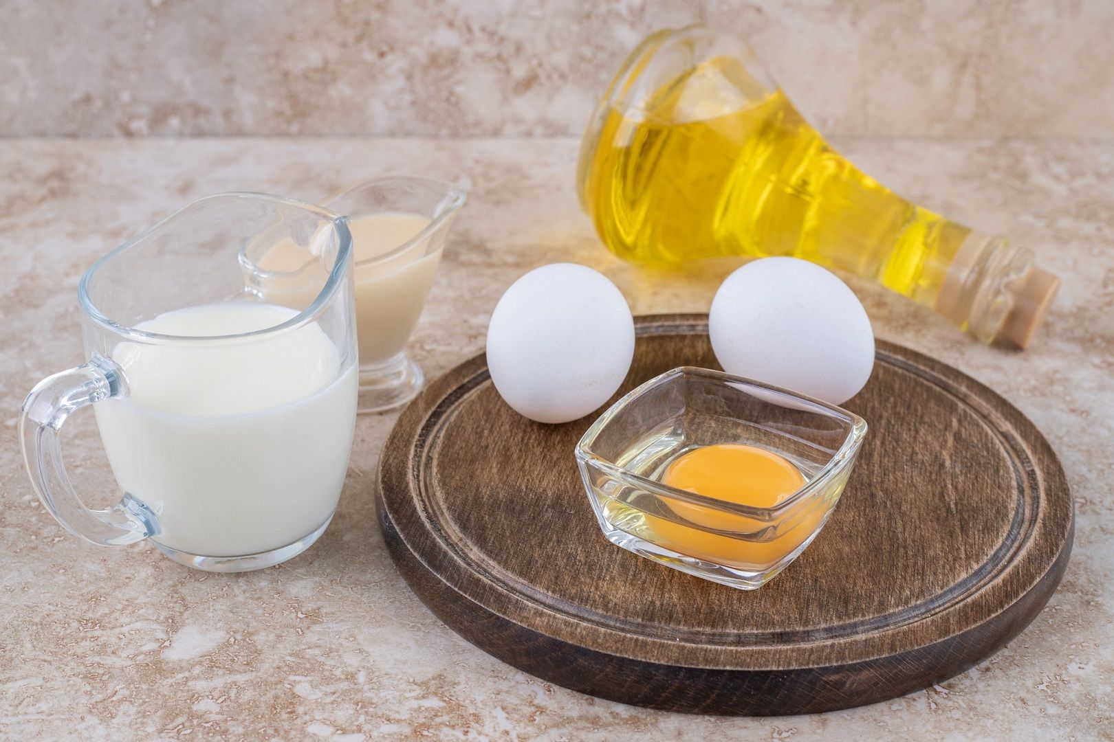 من الجفاف إلى الجمال.. خطوات العناية بالشعر أثناء السباحة وبعدها