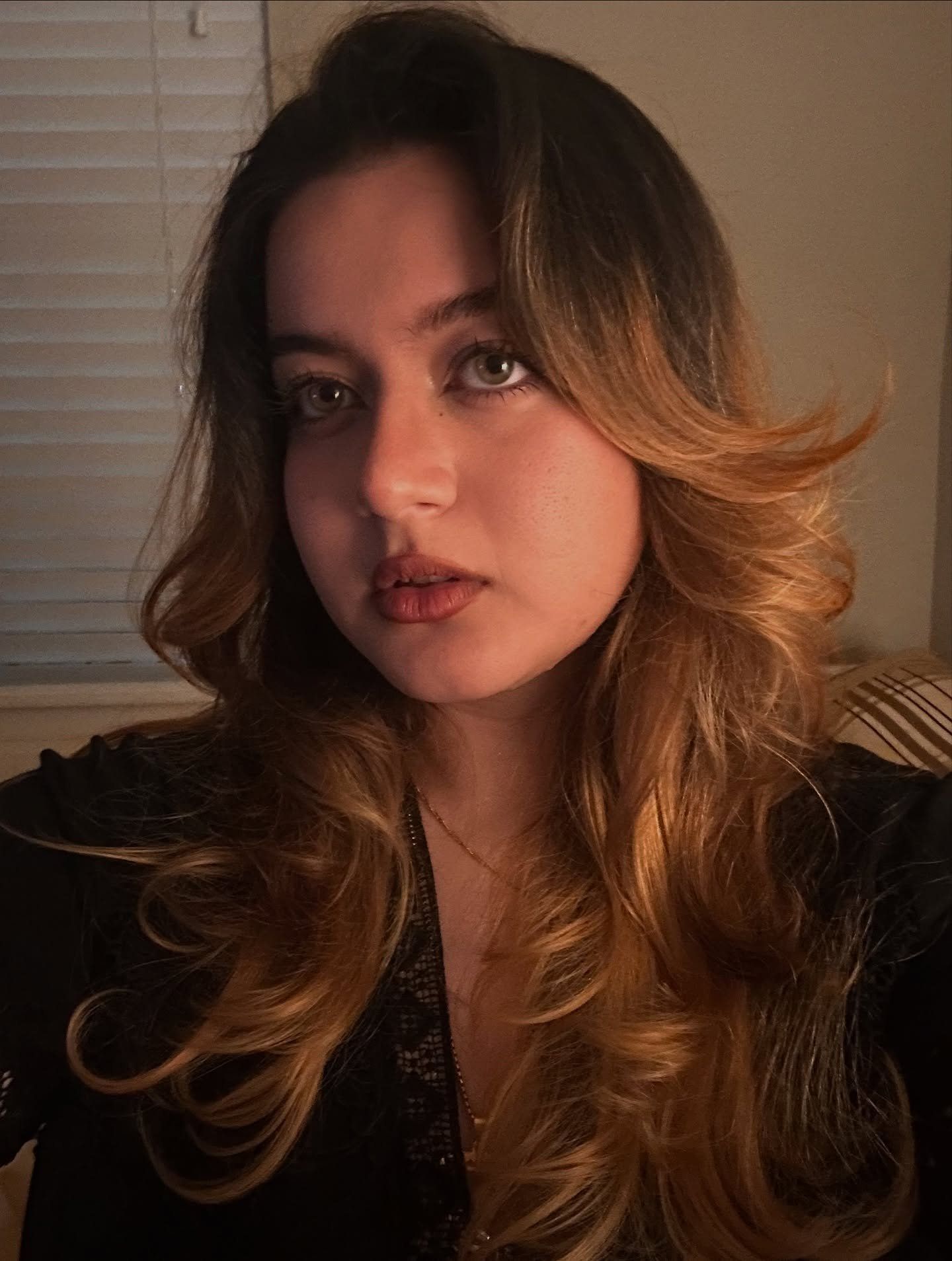 جنا عمرو طفلة فيلم سامى أوكسيد الكربون تحتفل بعيد ميلادها الـ20.. صور