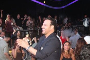 بعد الحفل الإستثنائي في بيروت .. عاصي الحلاني يشوق الجمهور لجديده