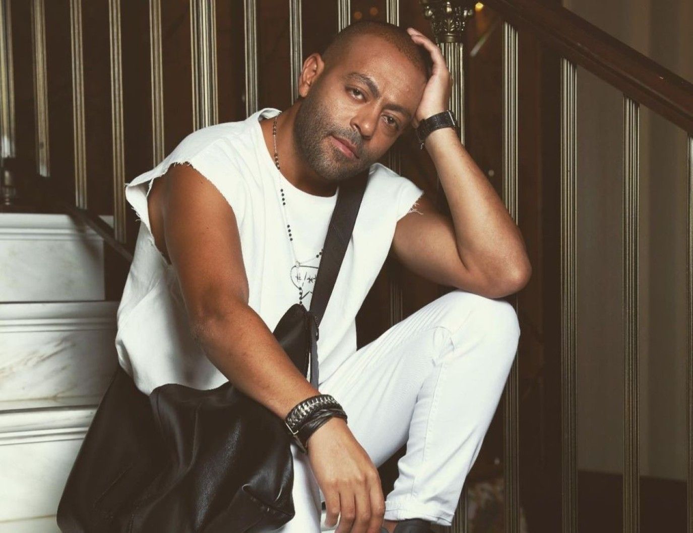 كنت عايز أتجوزها من قبل ما أعرفها .. قصة حب تامر عاشور وزوجته الإعلامية نانسي نور 