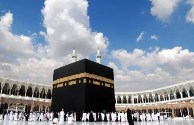 شروط تأشيرة العمرة الجديدة 1447: تفاصيل هامة للحجاج والمعتمرين