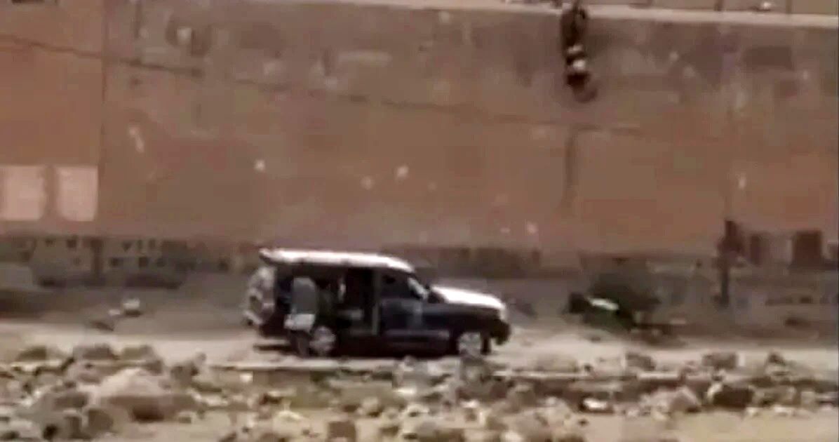 إغلاق مطعم مشهور بعد تسمم 42 مواطنا