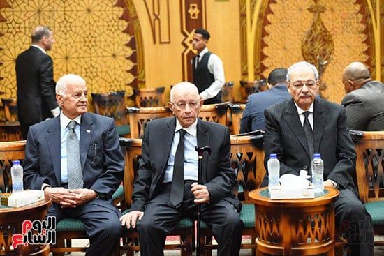 حضور كبير على عزاء الإذاعية هدى العجيمى بمسجد الشرطة فى الشيخ زايد.. صور