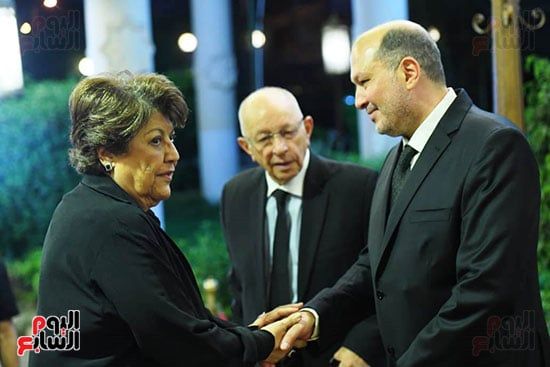 حضور كبير على عزاء الإذاعية هدى العجيمى بمسجد الشرطة فى الشيخ زايد.. صور