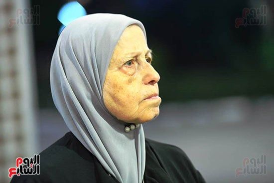 حضور كبير على عزاء الإذاعية هدى العجيمى بمسجد الشرطة فى الشيخ زايد.. صور