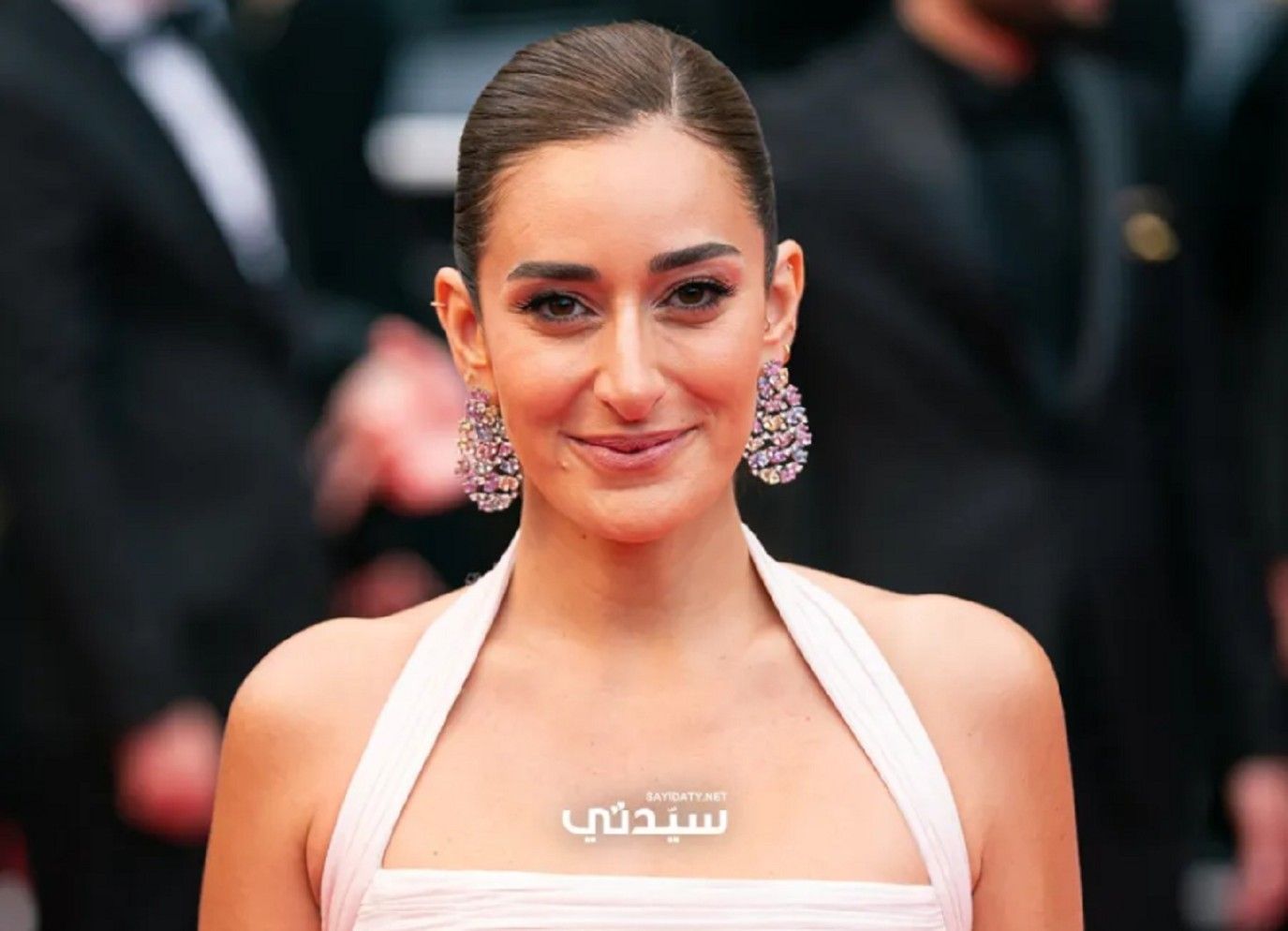 مفاجأة آسر ياسين لأمينة خليل في حفل زفافها