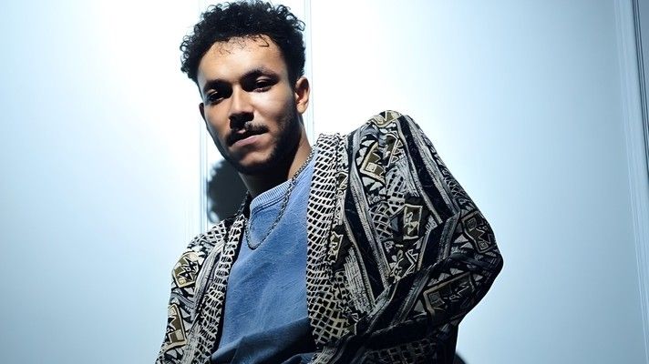 ويجز يحصل على هدية مميزة من عمر مرموش