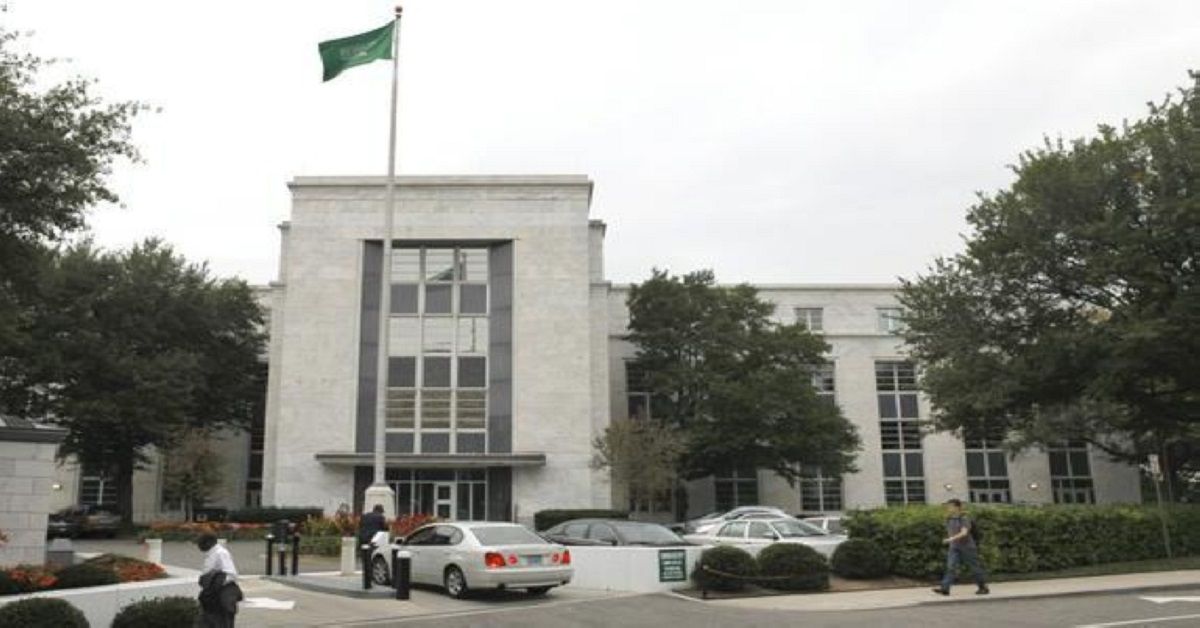 القنصلية السعودية في لوس أنجلوس تدعو السعوديين للالتزام بحظر التجول