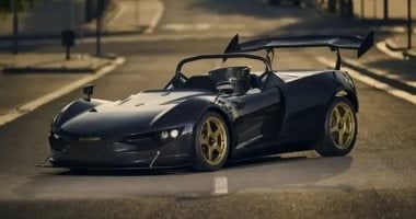 تكنولوجيا: شركة إسبانية تطلق سيارة سباقات كهربائية شبيهة لمركبة بات مان العام المقبل