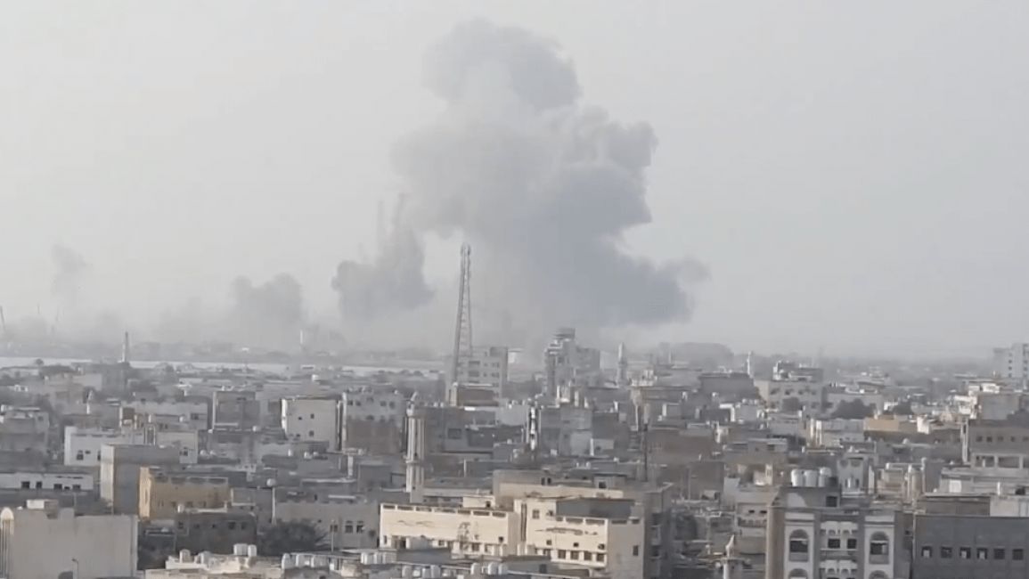 تقرير استخباراتي يكشف كيف نفذت إسرائيل هجومها البحري على ميناء الحديدة؟ "شاهد"