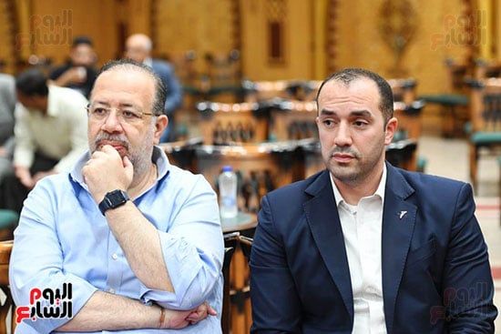 حضور كبير على عزاء الإذاعية هدى العجيمى بمسجد الشرطة فى الشيخ زايد.. صور