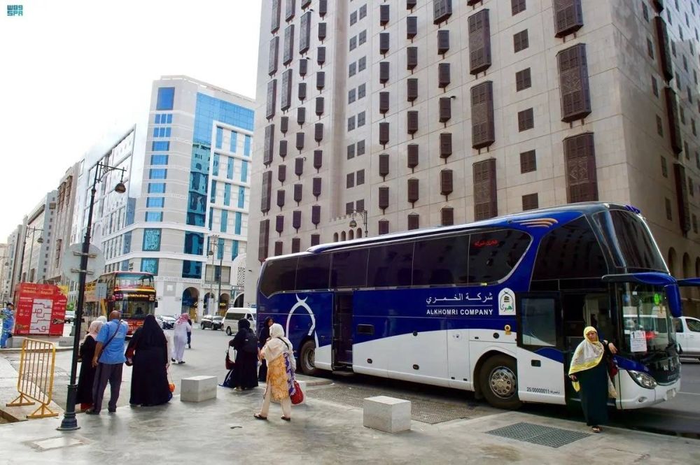 إلزام مؤسسات العمرة والوكلاء بتوثيق عقود السكن