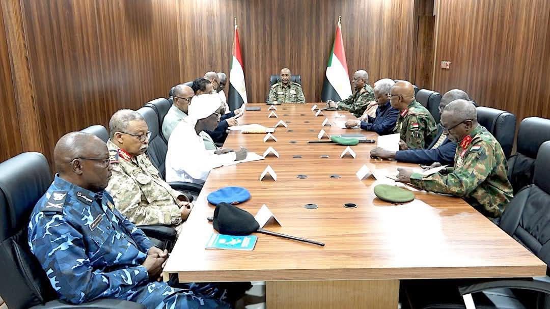 برئاسة البرهان – مجلس الأمن والدفاع الوطني يعقد اجتماعه ويستعرض الأوضاع الأمنية