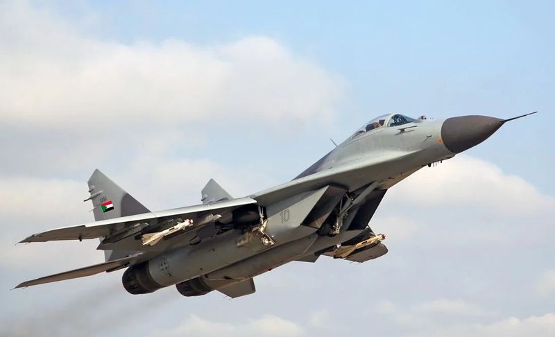 ترتيباً لصد العدوان.. القوات المسلحة السودانية تخلي منطقة المثلث المطلة علي الحدود بين السودان ومصر وليبيا