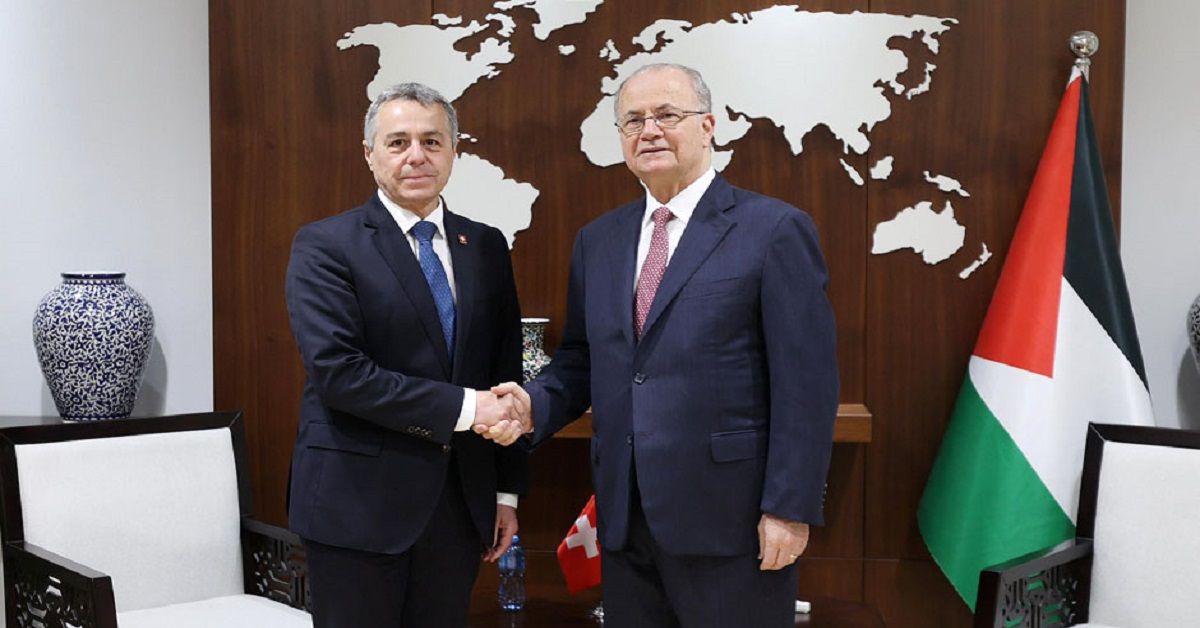 رئيس الوزراء الفلسطيني يبحث مع وزير خارجية سويسرا جهود وقف الحرب على غزة