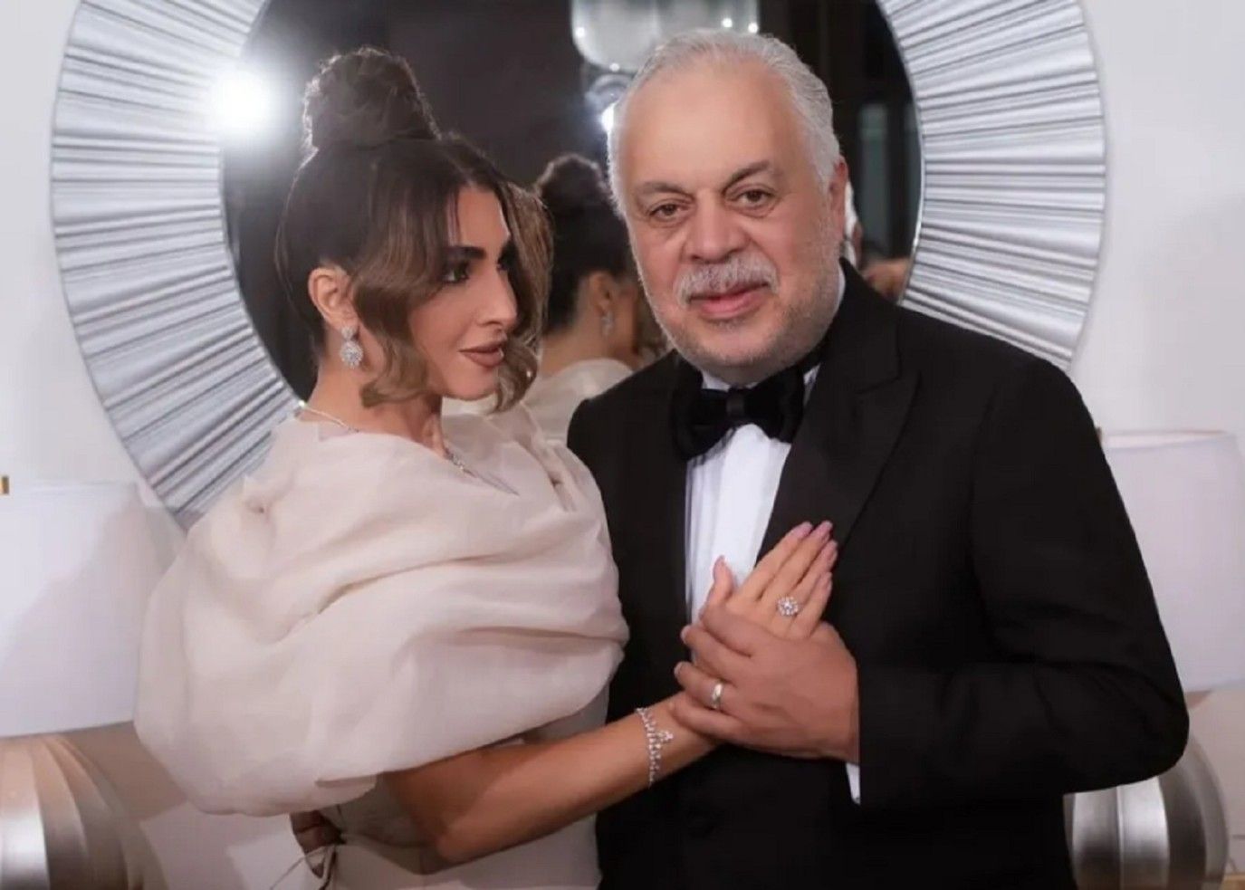 روجينا تشارك متابعيها لحظات رومانسية برفقة زوجها 