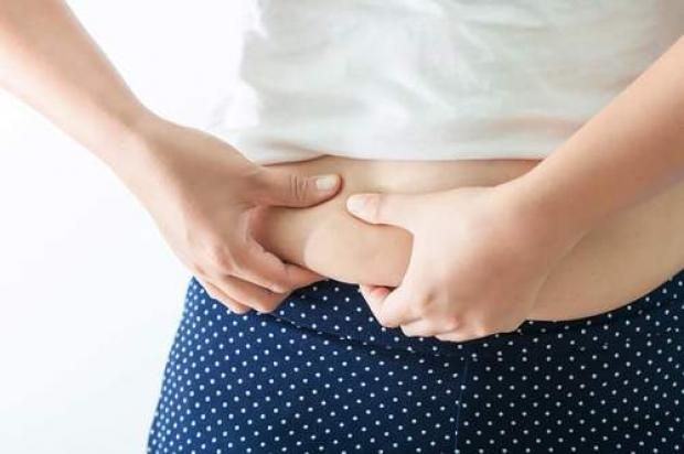 تحذيرات من التخسيس عن طريق صيام الماء.. يقضي على العضلات