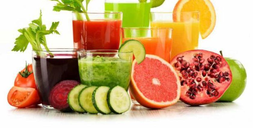 دليلك لاختيار المشروبات المثالية خلال الموجات الحارة.. خليك في الطبيعي