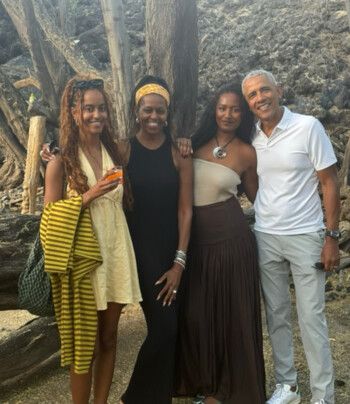 هل انفصل باراك أوباما عن زوجته ميشيل؟.. صورة توضح الحقيقة!