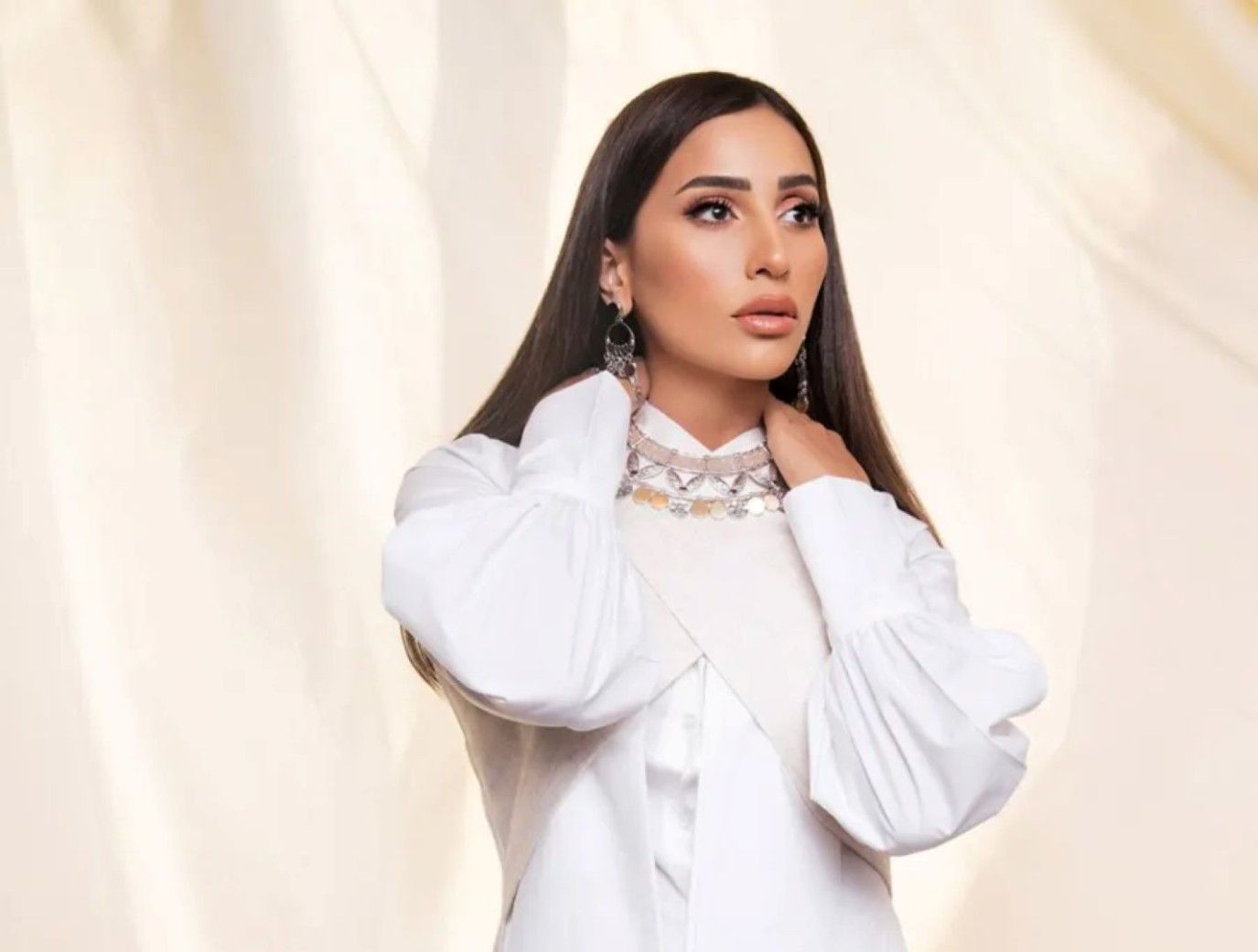  هكذا احتفلت دينا الشربيني بزفاف أمينة خليل.. رسالة مؤثرة وفرحة من القلب