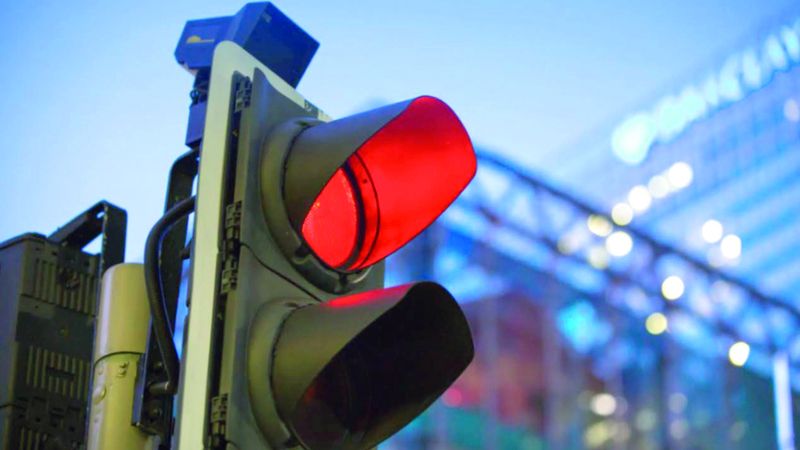 الامارات | 4585 مخالفة كسر إشارة حمراء في رأس الخيمة خلال 2024