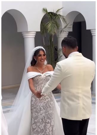 منة عدلى القيعى ويوسف حشيش فى صور جديدة من حفل زفافهما