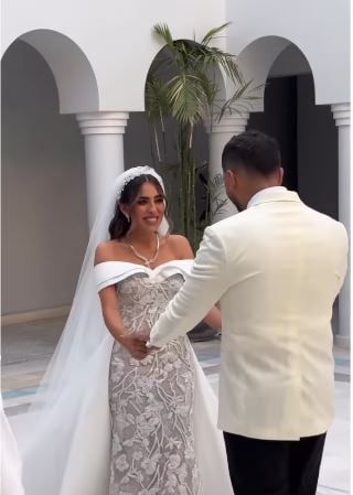 منة عدلى القيعى ويوسف حشيش فى صور جديدة من حفل زفافهما