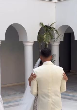 منة عدلى القيعى ويوسف حشيش فى صور جديدة من حفل زفافهما