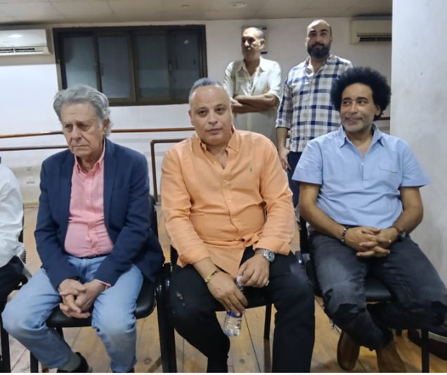 لؤي ومصطفى شوقي مع أوركسترا سليم سحاب نجوم احتفالية ذكرى 30 يونيو على مسرح البالون