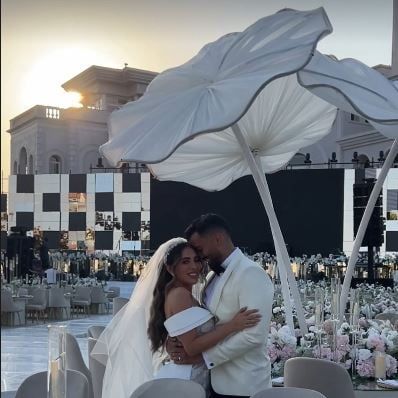 منة عدلى القيعى ويوسف حشيش فى صور جديدة من حفل زفافهما