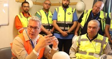 وزير البترول يتفقد موقع استقبال سفينة التغييز الثالثة بالعين السخنة