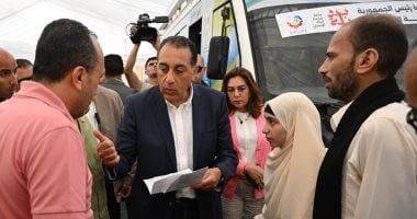 مواطن لرئيس الوزراء: "بنتى اتعمت بسبب ضربة على رأسها".. ومدبولى: هنعمل اللازم حالا