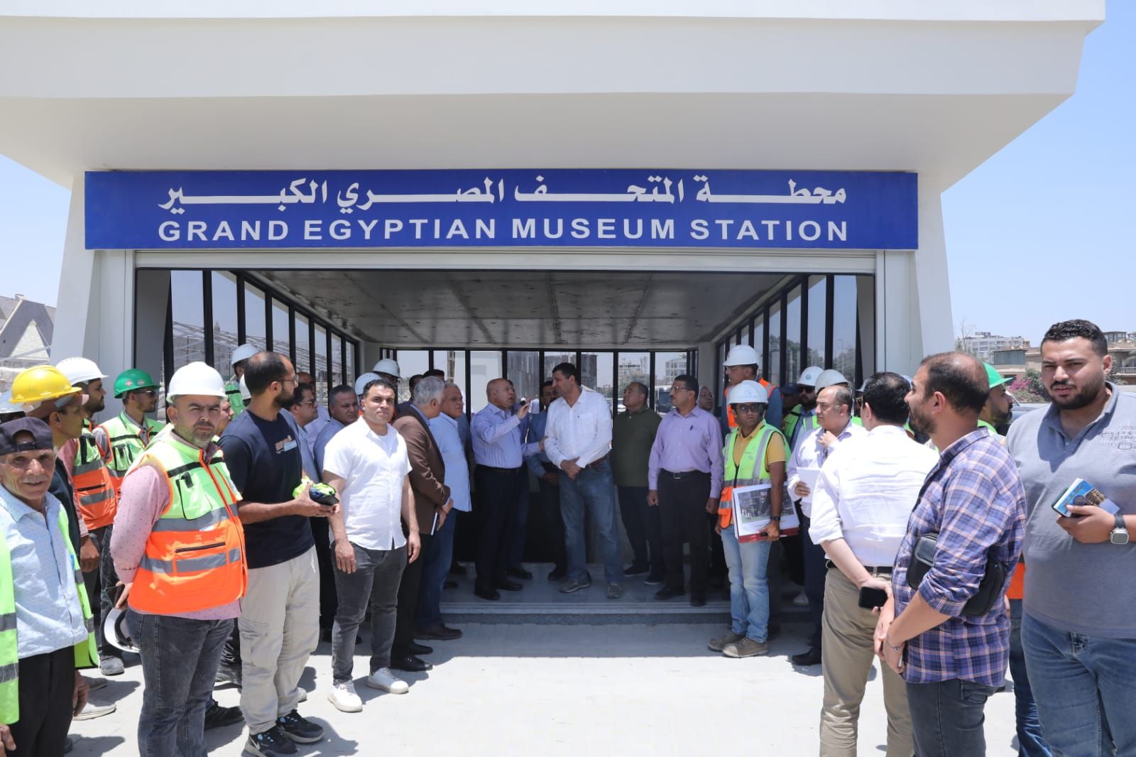 كامل الوزير يتفقد جاهزية الأتوبيس الترددى والمترو لافتتاح المتحف المصرى الكبير