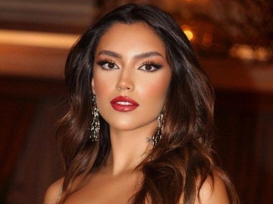 صورة للممثلة ستيفاني عطالله منذ 9 سنوات