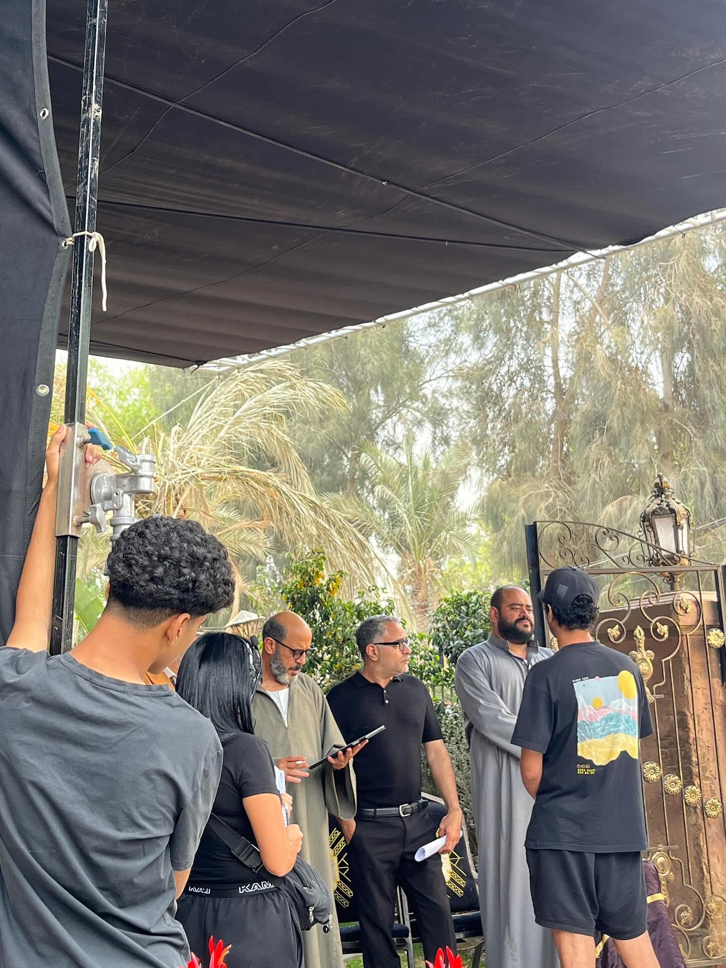 صراع بين عائلتين محور أحداث فيلم السادة الأفاضل