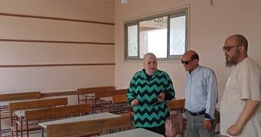 وكيل مديرية التعليم بالجيزة تتابع جاهزية لجان امتحانات الثانوية العامة بالصف