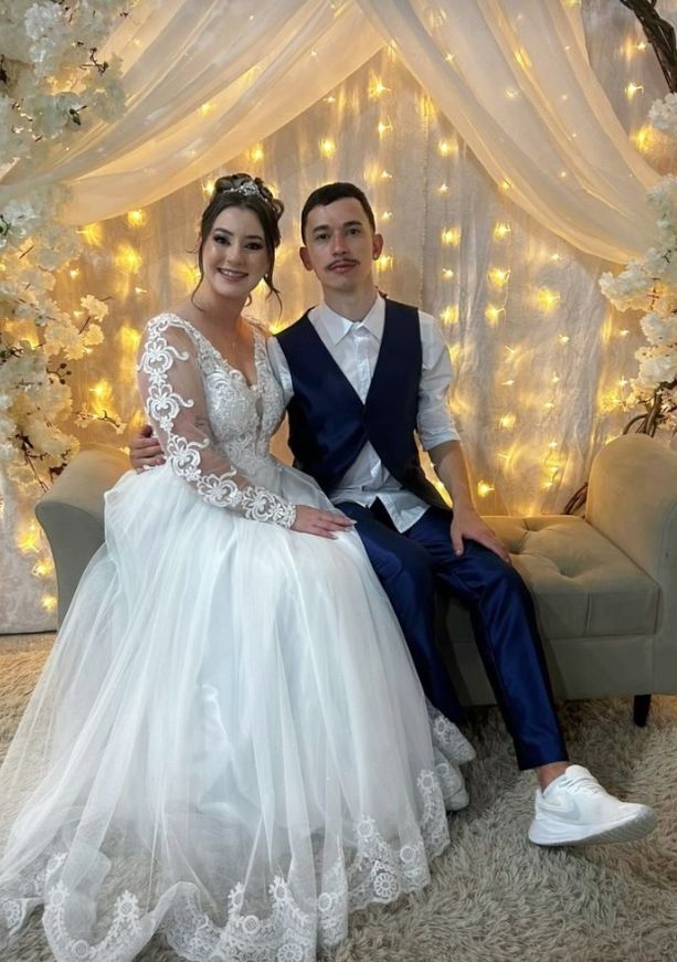 لن تصدق السبب...فيديو يوثّق لحظة إغماء عريس أثناء عقد قرانه "شاهد"