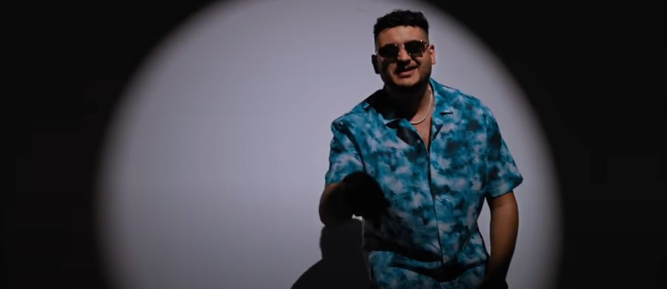 مطربون مصريون غنوا مع هنود.. أبرزهم هشام عباس وشيماء الشايب ويحيى علاء