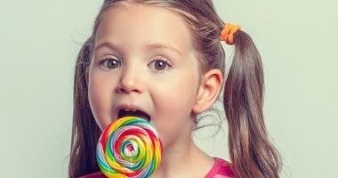 تعرف على تأثيرات الألوان الصناعية وتأثيرها على صحة المستهلك